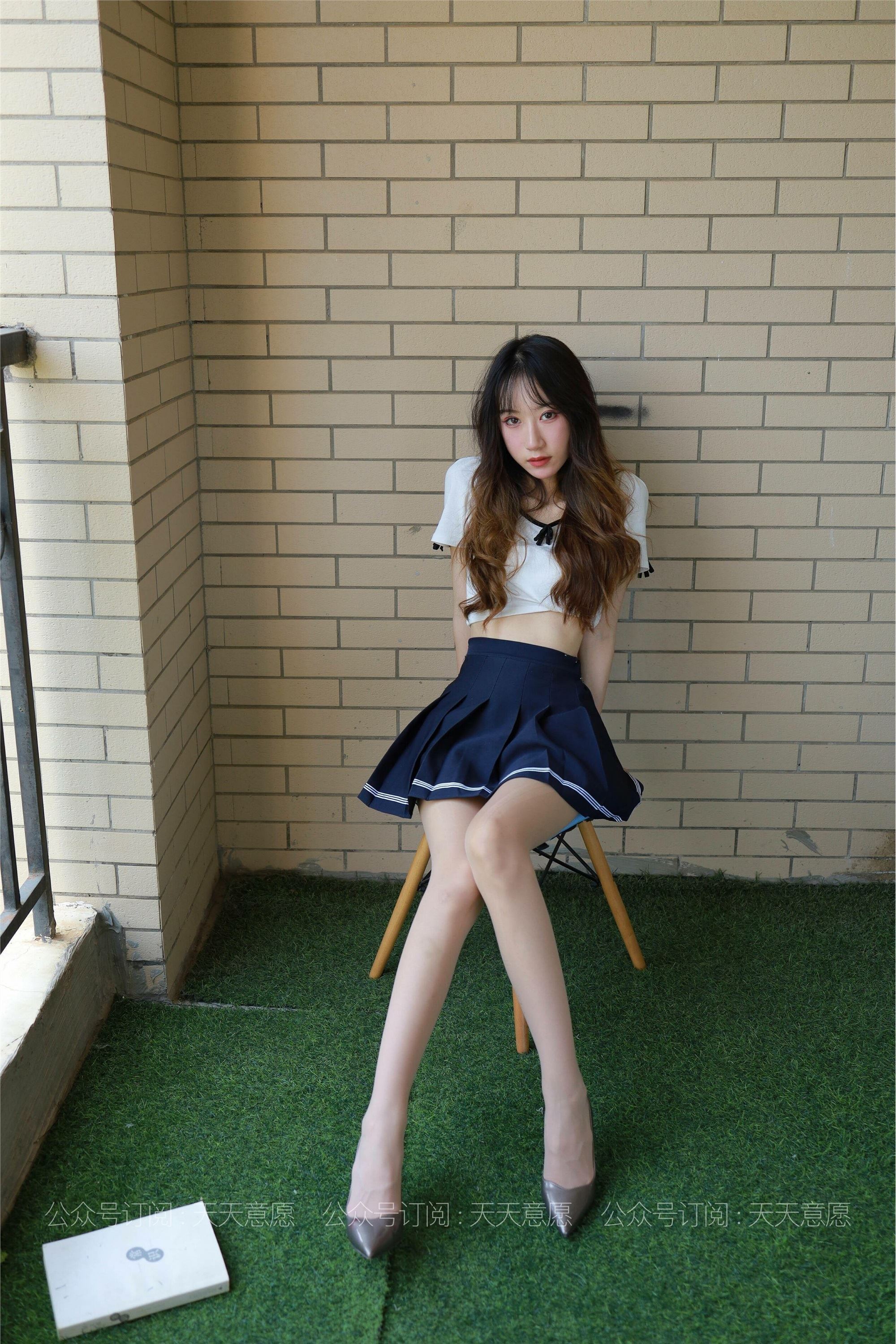 IESS异思趣向 - 模特：怡怡《长腿少女》